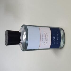 Mahogany Coconut Shower Gel by Bath & Body Works